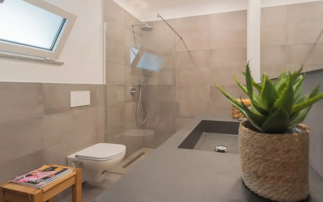 Residenza Maxim With Pool by Rent all Como