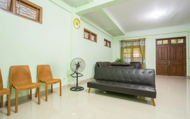 OYO 1419 Rhona Guest House Syariah