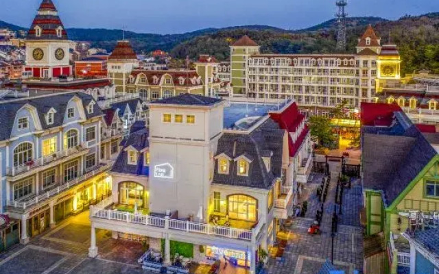 Dalian Fiveinn·5 Haisu Designer Homestay