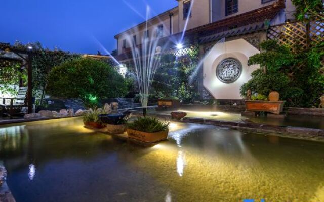 Zhang's Garden Hostel