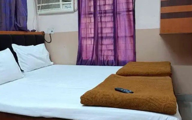 Hotel H M International