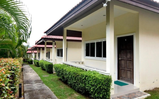 Phuket Airport Villa