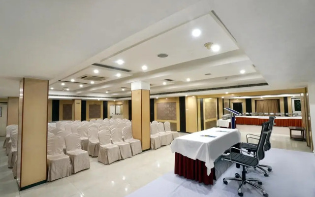 Hotel Geetha Regency