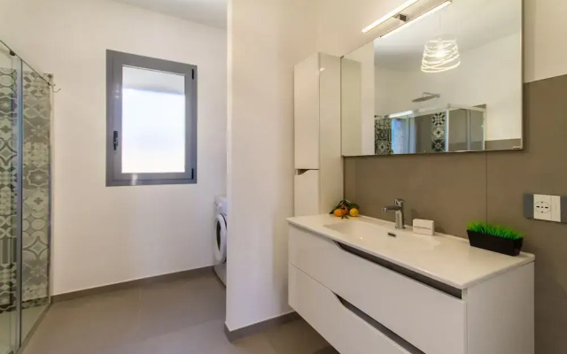 White Villa With Swimming Pool