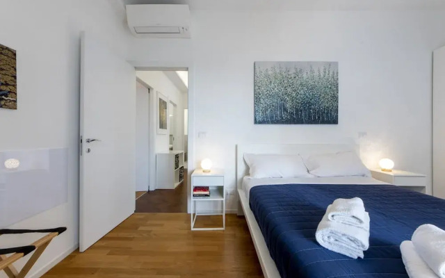 Housmart Fossolo 28 (Limited Hours Front Desk Need To Contact Property In Advance)