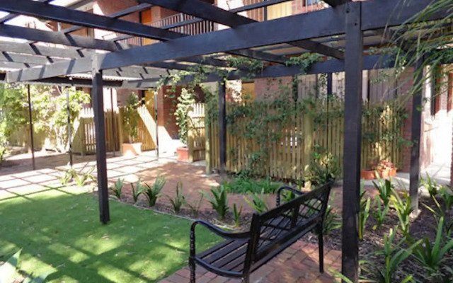 Glenelg Gateway Apartments