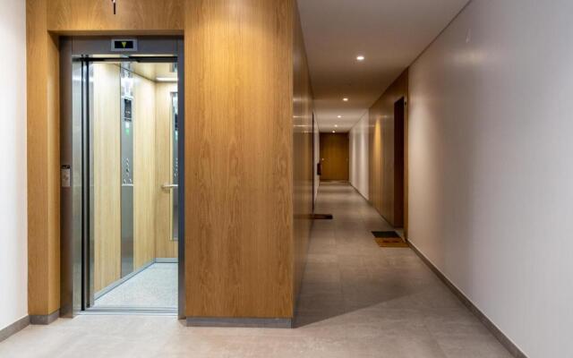 Sun&Sea Luxury Apartment by MP