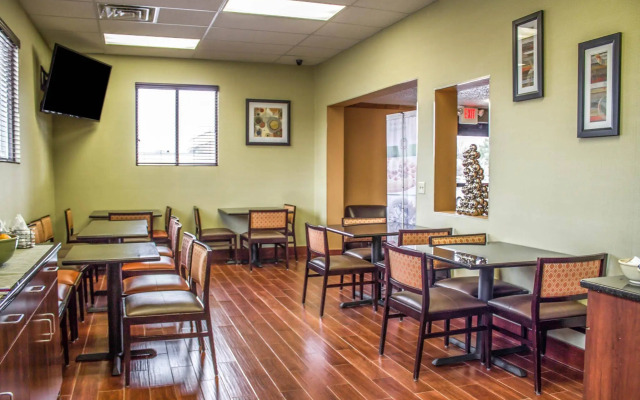 Quality Inn Hall of Fame