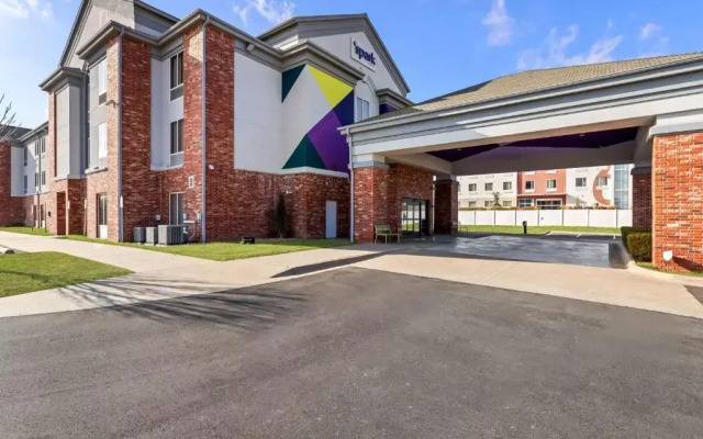 Spark by Hilton Catoosa Tulsa