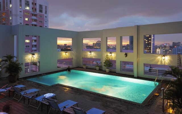 Huazhu Hotel (华住酒店)