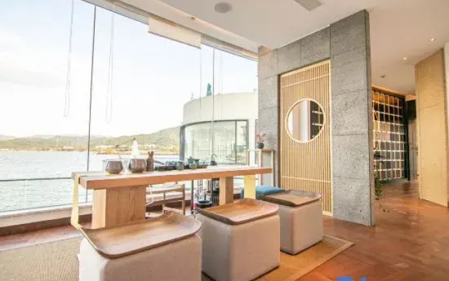 Ningbo qianhuju Yifan Hotel