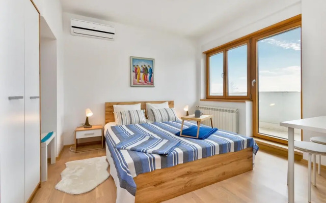 Nice Home in Zagreb With 6 Bedrooms and Wifi