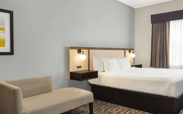 Ramada by Wyndham Marina