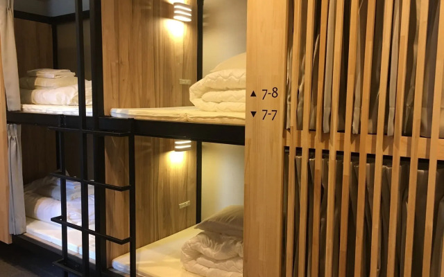 Namba Guesthouse HIVE - Hostel