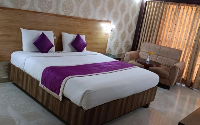 The Monarch Hotel
