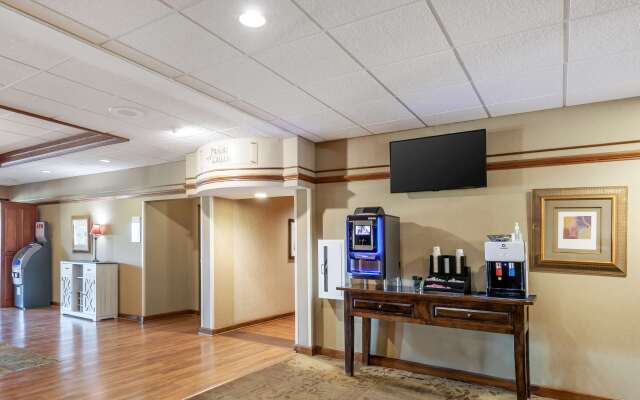 Best Western Plus Steeplegate Inn