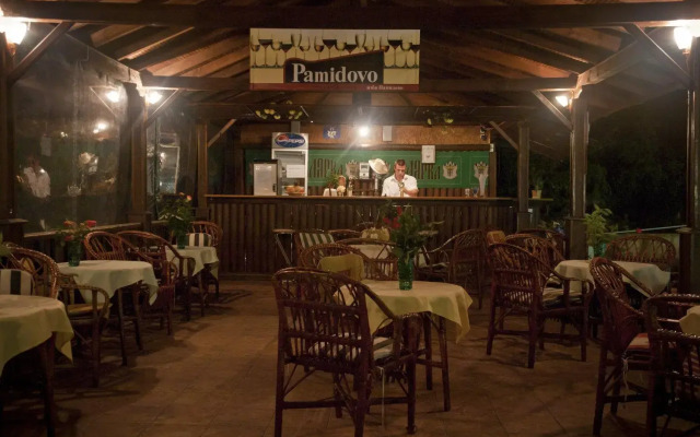 Hotel Varshava