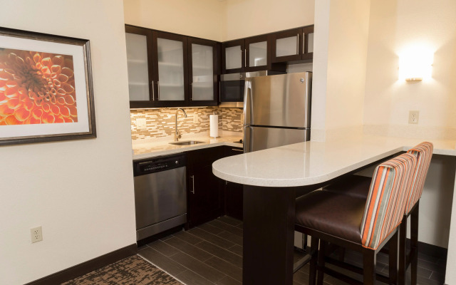 Staybridge Suites Indianapolis-Fishers by IHG