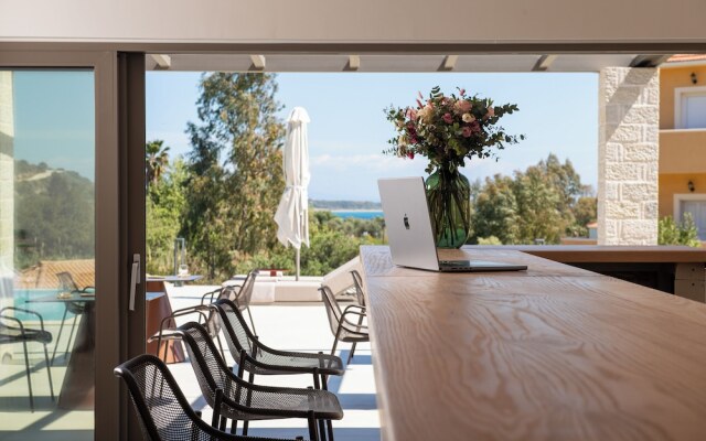 Reveli Suites
