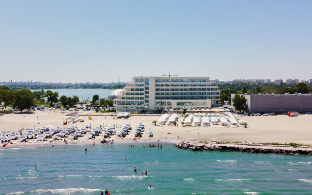 Malibu Hotel