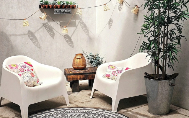 Frs002 Floresold Town: Elegant Studio W/ Patio