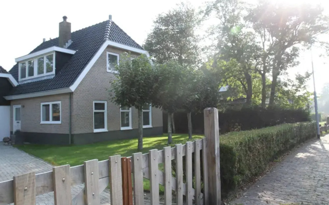 Groet Villa Stay With Garden Views