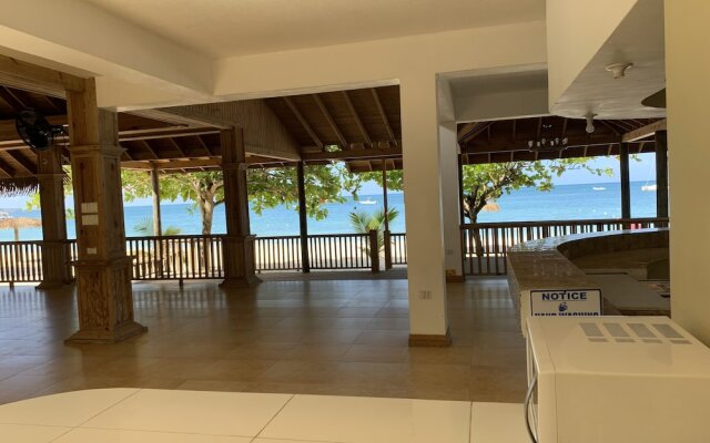 Family Comfort In Jamaica - Enjoy 7 Miles Of White Sand Beach! Villa by Redawning