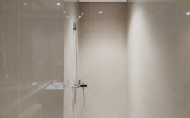 Cozy And Homey Studio At Bintaro Embarcadero Apartment