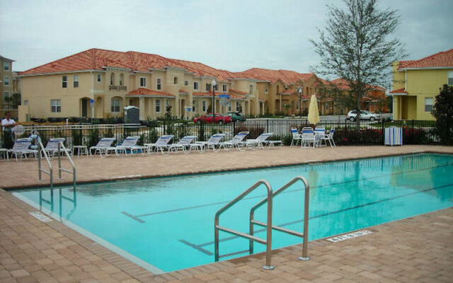 Alamo Vacation Rentals - Greater Orlando Area