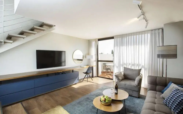 Marine Heights Suites