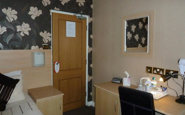 Trivelles Park Hotel