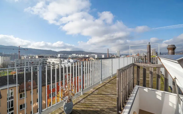 E-64 Duplex-3BDR apartment with Sky roof-Zurich West