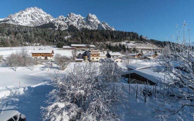 Modern Apartment Near Ski Area in Leogang