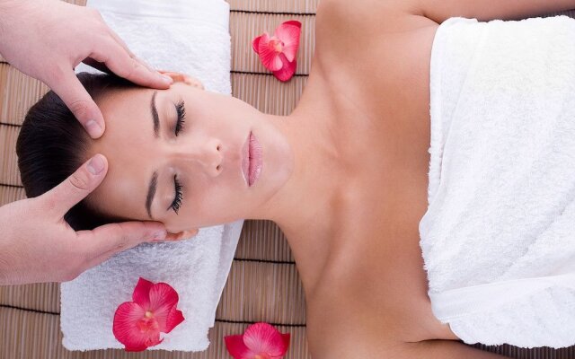 Sandrine Hotel & Spa
