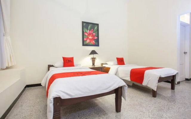 Reddoorz Near Kalibaru Station 2