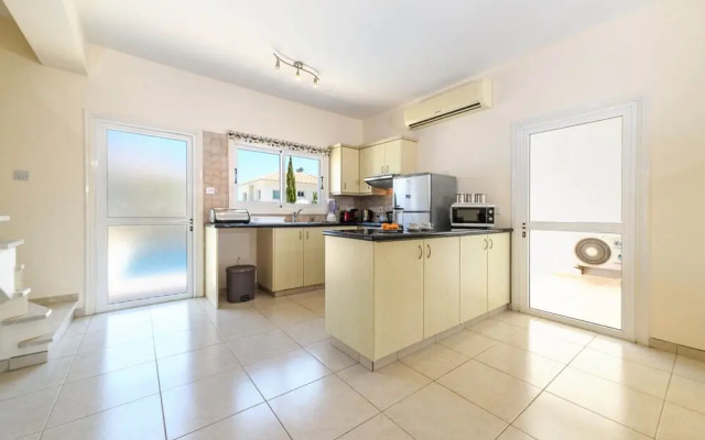 Nireas Seaview Villa