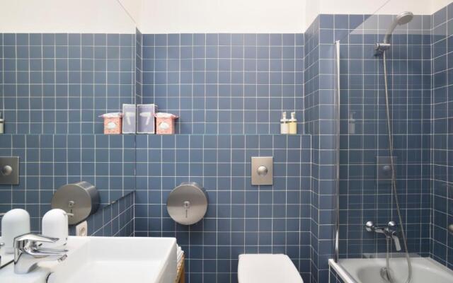 E36, ideal for families, large areas