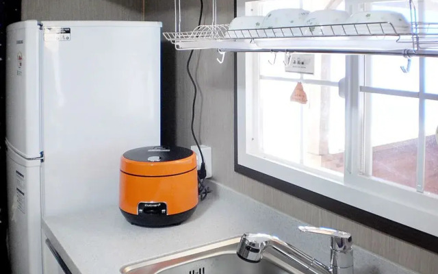 Spring Summer Fall Winter Caravan