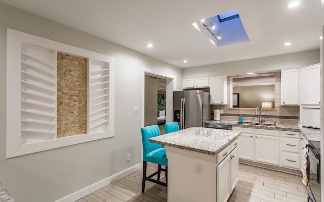 Desert Sun 3 BR by Casago