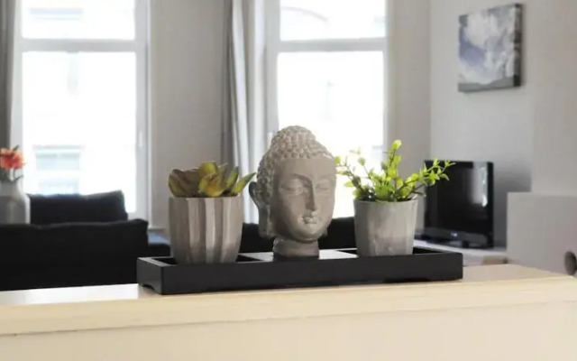 Lobby Apartment