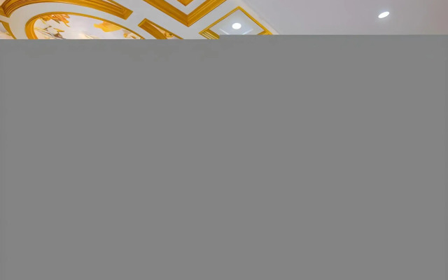 Vienna Hotel (Liuyang River Bridge Pedestrian Street)