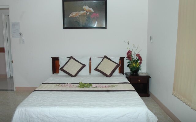 Hoang Chanh Tri Hotel