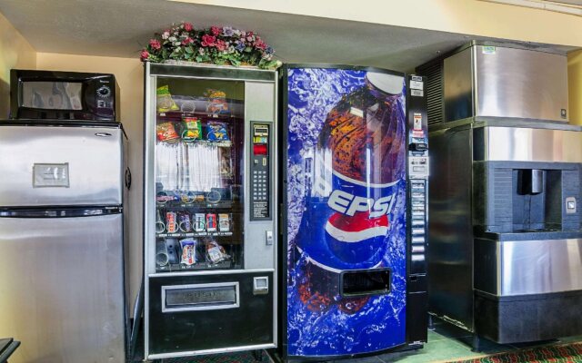 Econo Lodge Lansing - Leavenworth