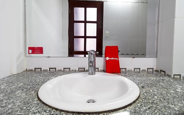 RedDoorz Nam Bac Hotel Phan Dang Luu Phu Nhuan