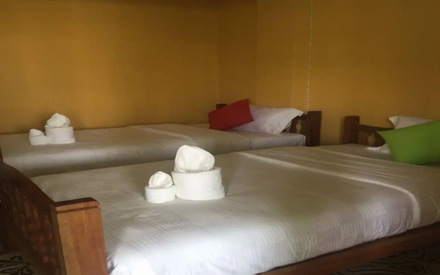 At Rimnam Chan Hostel