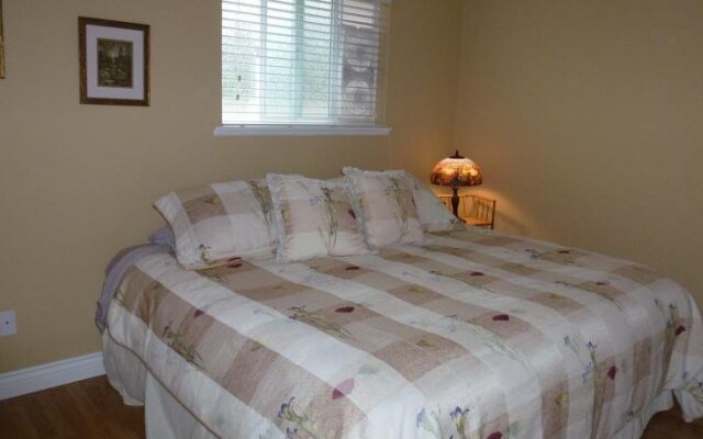 Beachway Vacation Rental and B&B Suites