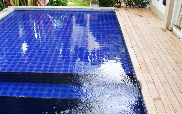Replay Pool Villa