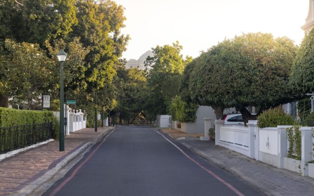 Middedorp Villa and Apartments