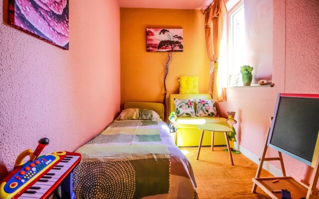 Holiday House Vesna