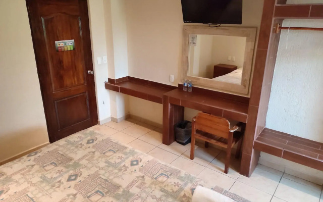 Hotel Ashly